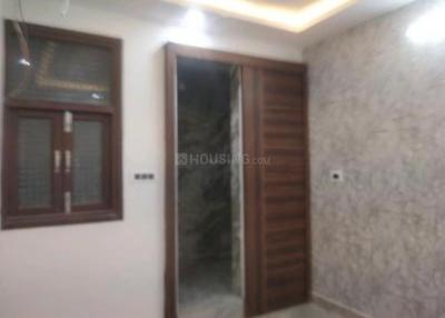 Bedroom Image of 1000 Sq.ft 3 BHK Builder Floor for sale in Govindpuri New Delhi for Rs. 7000000