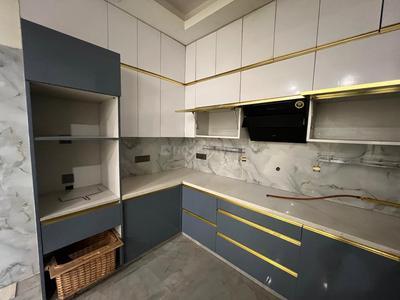 4 BHK Fully Furnished Flat