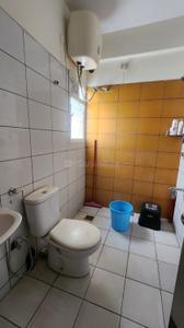 Bathroom Image of 1850 Sq.ft 3 BHK Duplex for rent in Halasuru Bengaluru for Rs. 100000