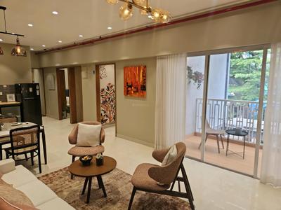 Living Room Image of 650 Sq.ft 2 BHK Apartment / Flat for sale in Shapoorji Pallonji The Canvas Residences, Sewri Mumbai for Rs. 24400000