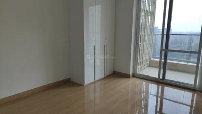 Bedroom Image of 2300 Sq.ft 3 BHK Apartment / Flat for rent in DLF One Midtown, Karampura New Delhi for Rs. 130000