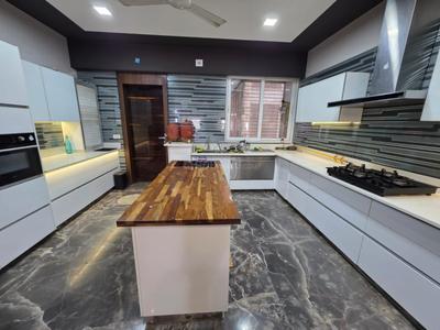 Kitchen Image of 5200 Sq.ft 5 BHK Apartment / Flat for rent in Shree Balaji Wind Park, Vaishno Devi Circle Ahmedabad for Rs. 200000