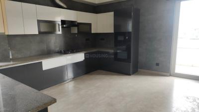 Kitchen Image of 3600 Sq.ft 4 BHK Builder Floor for rent in Emaar Emerald Hill, Sector 65 Gurgaon for Rs. 150000