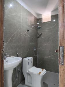 Common Bathroom Image of 2000 Sq.ft 4 BHK Apartment / Flat for sale in Titania Residency , Phi IV Greater Noida for Rs. 12500200