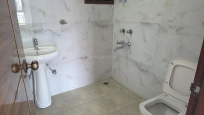 Image of 2200 Sq.ft 3 BHK Apartment / Flat for rent in Sector 105, Noida for Rs. 60500