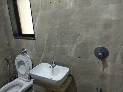 Bathroom Image of 1180 Sq.ft 3 BHK Apartment / Flat for sale in Chandak Stella, Goregaon West Mumbai for Rs. 34500000