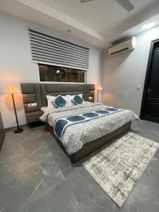 Bedroom Image of 550 Sq.ft 1 BHK Builder Floor for rent in Sector 56 Gurgaon for Rs. 40000