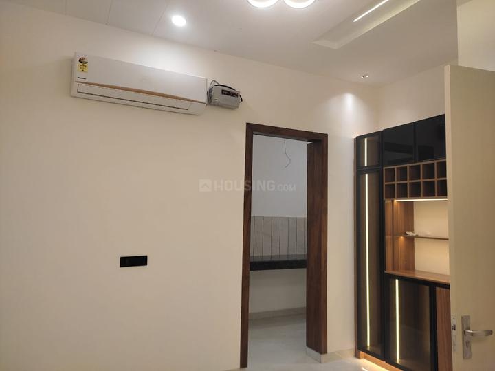 Sector 115 Main Image 1