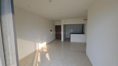 Living Room Image of 1000 Sq.ft 2 BHK Apartment / Flat for sale in Shapoorji Pallonji Vanaha, Bavdhan Pune for Rs. 8500000