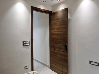 Bedroom Image of 750 Sq.ft 3 BHK Apartment / Flat for sale in Dwarka Mor New Delhi for Rs. 4300000