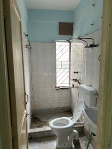 Bathroom Image of 800 Sq.ft 2 BHK Apartment / Flat for sale in Regent Park Kolkata for Rs. 3000000