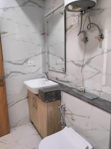 Bathroom Image of 2092 Sq.ft 3 BHK Apartment / Flat for sale in DLF The Ultima, Sector 81 Gurgaon for Rs. 36500000