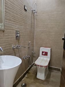 Common Bathroom Image of 810 Sq.ft 3 BHK Apartment / Flat for sale in Dwarka Mor New Delhi for Rs. 5000000