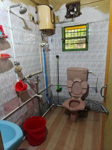 Bathroom Image of 1200 Sq.ft 3 BHK Duplex for sale in Bally Ganga Apratments, Bally Howrah for Rs. 7500000