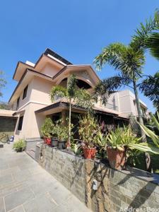 Image of 4655 Sq.ft 4 BHK Villa for sale in Thaltej, Ahmedabad for Rs. 110000000