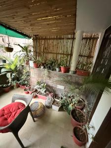 Balcony Image of 1900 Sq.ft 4 BHK Apartment / Flat for sale in Sarita Vihar New Delhi for Rs. 37000000