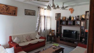 Living Room Image of 2100 Sq.ft 4 BHK Apartment / Flat for sale in CGHS Joy Apartment, Sector 2 Dwarka New Delhi for Rs. 42500000