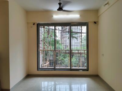 Living Room Image of 950 Sq.ft 2 BHK Apartment / Flat for sale in Godrej Exquisite, Thane West Thane for Rs. 15800000