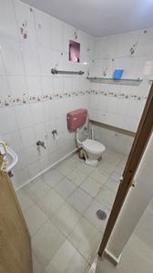 Bathroom Image of 600 Sq.ft 1 BHK Builder Floor for rent in Kasavanahalli Bengaluru for Rs. 16000