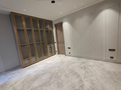 Bedroom Image of 2700 Sq.ft 4 BHK Builder Floor for sale in Safdarjung Enclave New Delhi for Rs. 100000000