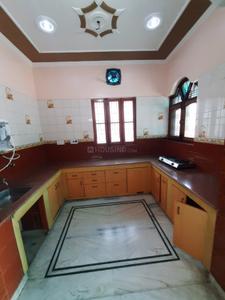 Kitchen Image of 1800 Sq.ft 2 BHK Independent House for rent in Gomti Nagar Lucknow for Rs. 22000