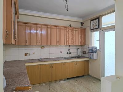 Kitchen Image of 2000 Sq.ft 3 BHK Apartment / Flat for rent in Mahagun Mansion Phase 1 and 2, Indirapuram Ghaziabad for Rs. 38500