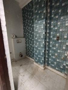 Bathroom Image of 700 Sq.ft 2 BHK Apartment / Flat for sale in Royal homes, Sector 7 Gurgaon for Rs. 4800000