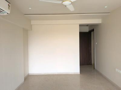 Bedroom Image of 1200 Sq.ft 3 BHK Apartment / Flat for rent in Santacruz West Mumbai for Rs. 250000