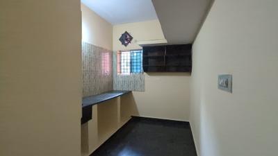 Kitchen Image of 555 Sq.ft 1 BHK Builder Floor for rent in Ejipura Bengaluru for Rs. 16000