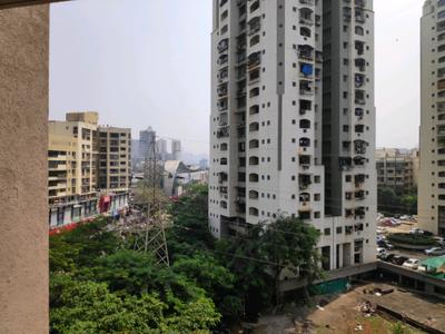 Living Room Image of 746 Sq.ft 3 BHK Apartment / Flat for sale in Kandivali West Mumbai for Rs. 23500000