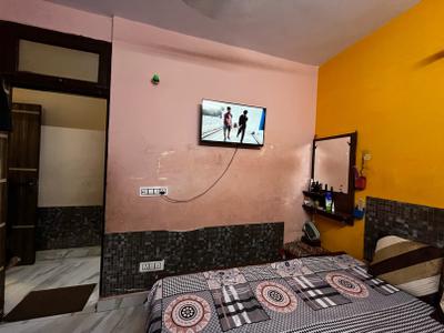 Bedroom Image of 370 Sq.ft 1 BHK Builder Floor for sale in Ali New Delhi for Rs. 1600000