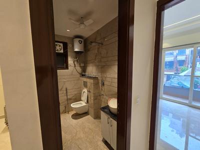Bathroom Image of 950 Sq.ft 2 BHK Builder Floor for sale in Ashok Nagar New Delhi for Rs. 16500000
