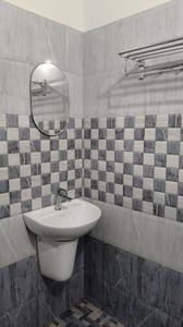 Bathroom Image of 1500 Sq.ft 3 BHK Independent House for sale in Thrikkakara Temple North Homes, Edappally Kochi for Rs. 12500000