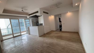 Living Room Image of 2105 Sq.ft 3 BHK Apartment / Flat for rent in Supertech Supernova, Sector 94 Noida for Rs. 70000