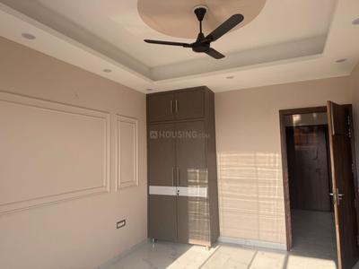 Bedroom Image of 2300 Sq.ft 4 BHK Builder Floor for rent in Sector 99 Noida for Rs. 80000