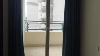 Balcony Image of 2500 Sq.ft 3.5 BHK Apartment / Flat for sale in Mahagun Mezzaria, Sector 78 Noida for Rs. 43000000
