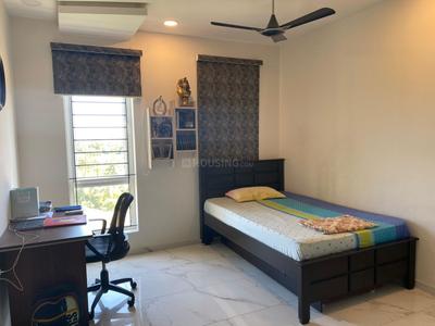Bedroom Image of 629 Sq.ft 2 BHK Apartment / Flat for rent in Casagrand Asta , Korattur Chennai for Rs. 30000