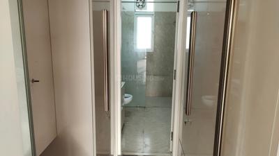 Bathroom Image of 3670 Sq.ft 5 BHK Apartment / Flat for sale in Emaar Palm Terraces Select, Sector 66 Gurgaon for Rs. 65000000