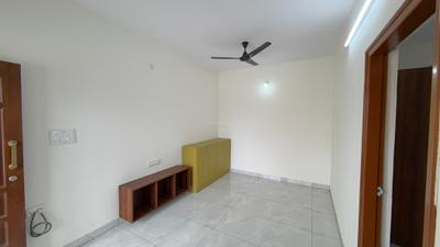 Living Room Image of 600 Sq.ft 1 BHK Apartment / Flat for rent in Thanisandra Bengaluru for Rs. 19000