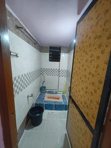 Bathroom Image of 900 Sq.ft 1 RK Independent House for rent in Trimurti Nagar Parbhani for Rs. 5000