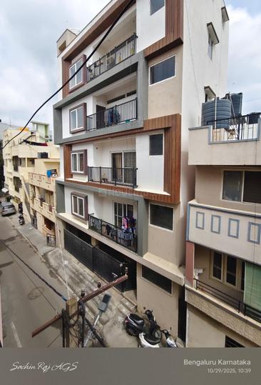 Independent Residential building with rental income Main Image 1