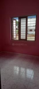 Bedroom Image of 650 Sq.ft 4 BHK Independent House for rent in Thammanam Kochi for Rs. 15000