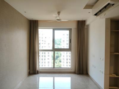 Living Room Image of 650 Sq.ft 1 BHK Apartment / Flat for sale in Hiranandani Regent Hill A B C D And E Wing, Powai Mumbai for Rs. 19000000