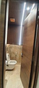 Bathroom Image of 3600 Sq.ft 4 BHK Builder Floor for rent in DLF Phase 2, DLF Phase 2 Gurgaon for Rs. 160000