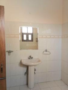 Bathroom Image of 4500 Sq.ft 3 BHK Builder Floor for rent in Sector 60 Mohali for Rs. 36000