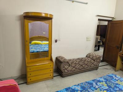 Bedroom Image of 2250 Sq.ft 3 BHK Builder Floor for rent in Sector 9 Faridabad for Rs. 35000