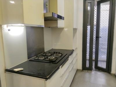 Kitchen Image of 3750 Sq.ft 4 BHK Apartment / Flat for sale in Pearl Queen, Santacruz West Mumbai for Rs. 220000000