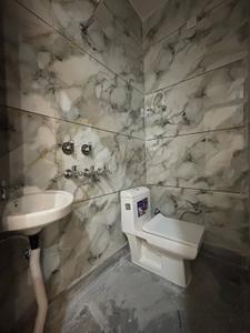 Bathroom Image of 330 Sq.ft 2 BHK Independent House for sale in Dwarka Mor New Delhi for Rs. 4400000