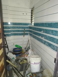 Bathroom Image of 530 Sq.ft 1 BHK Apartment / Flat for sale in Mukundapur Apartment, Mukundapur Kolkata for Rs. 2000000