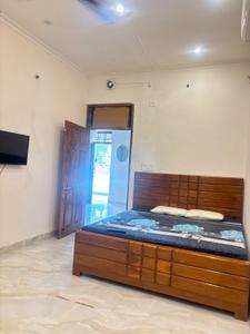 Bedroom Image of 1500 Sq.ft 1 BHK Builder Floor for rent in Vrindavan Yojana Lucknow for Rs. 19000